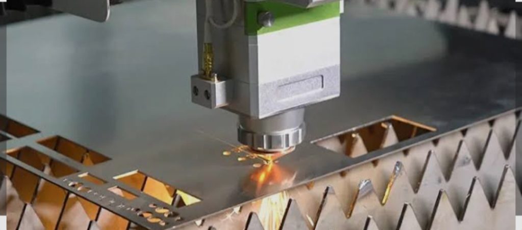 خدمات طراحی و برش لیزر فلزات